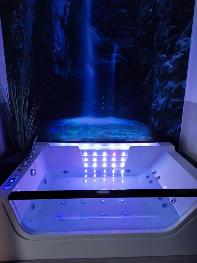 Robson Beach I Sauna, Jacuzzi Мендзиводзе Екстер'єр фото